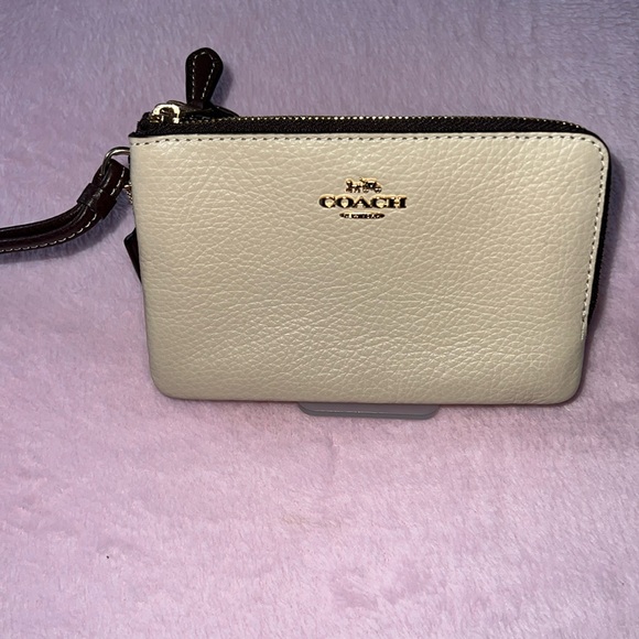 NWT | COACH | COLOR BLOCK CORNER ZIP WRISTLET - Picture 1 of 5